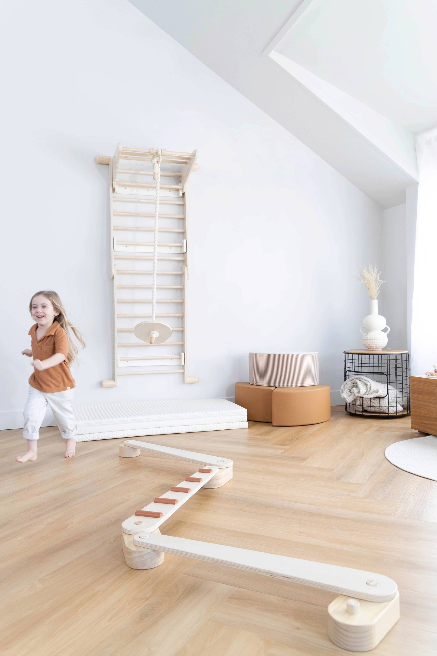Montessori Triangle Climber Swedish Wallmount System
