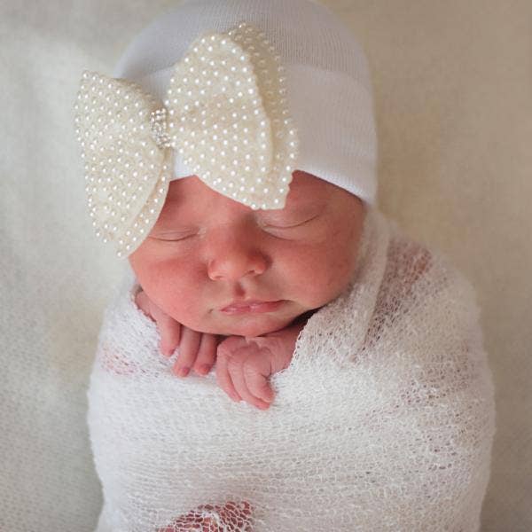 Ilybean Pearl Bow Hospital Hat for Newborn Girls - 3 Colors